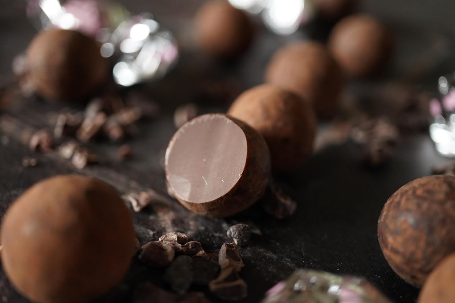 Salon de Royale Cocoa Milk Chocolate Bag Winner of the 24th National Confectionery Exposition Gold Award