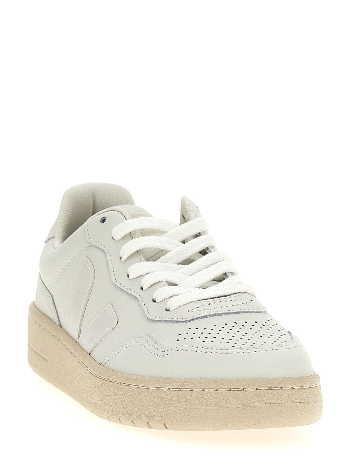 Veja Veja 'V 90'スニーカー - Image 3