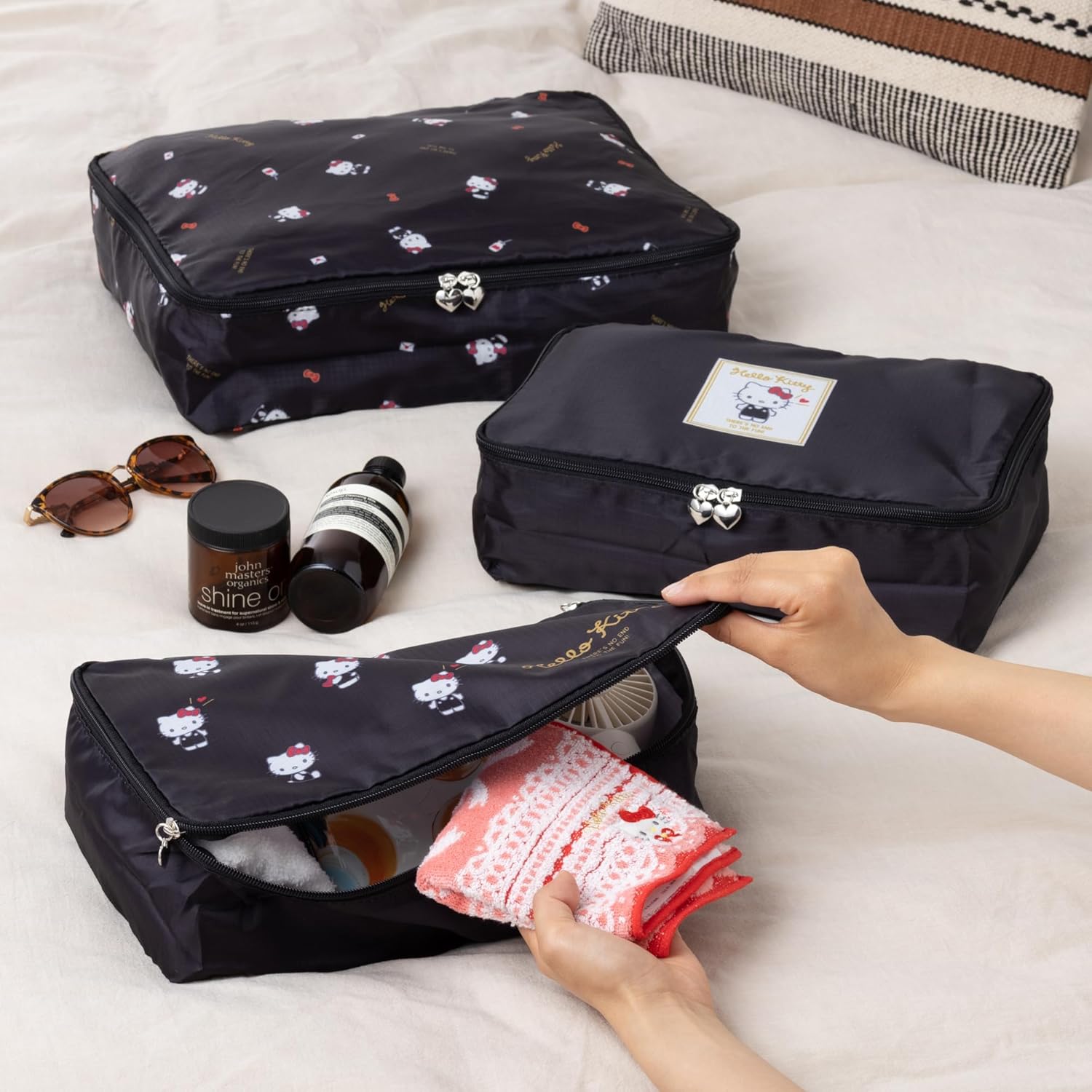 Sanrio 019569 Hello Kitty Travel Inner Case Set of 3