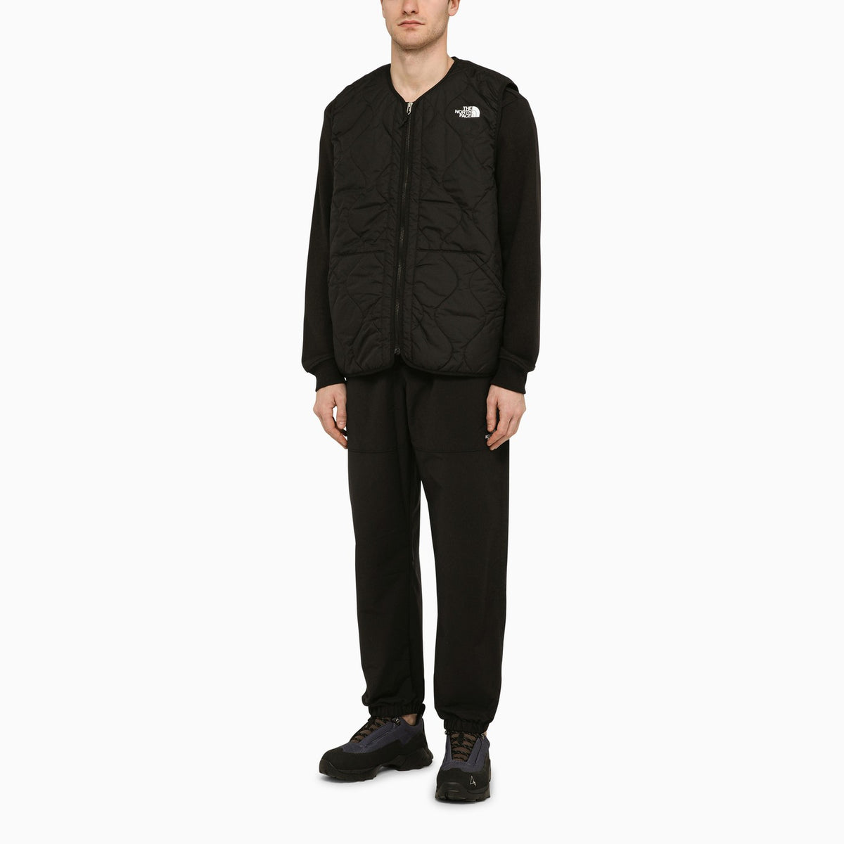 The The North Face Black Trousers In Technical Fabric With Logo - Image 3