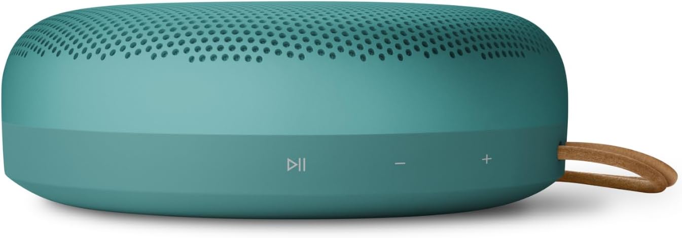 Bang & Olufsen Portable Speaker Beosound A1 3rd Gen Green Eucalyptus Bluetooth Wireless IP67 Certified Waterproof and Dustproof Video Conferencing 24-Hour Playback