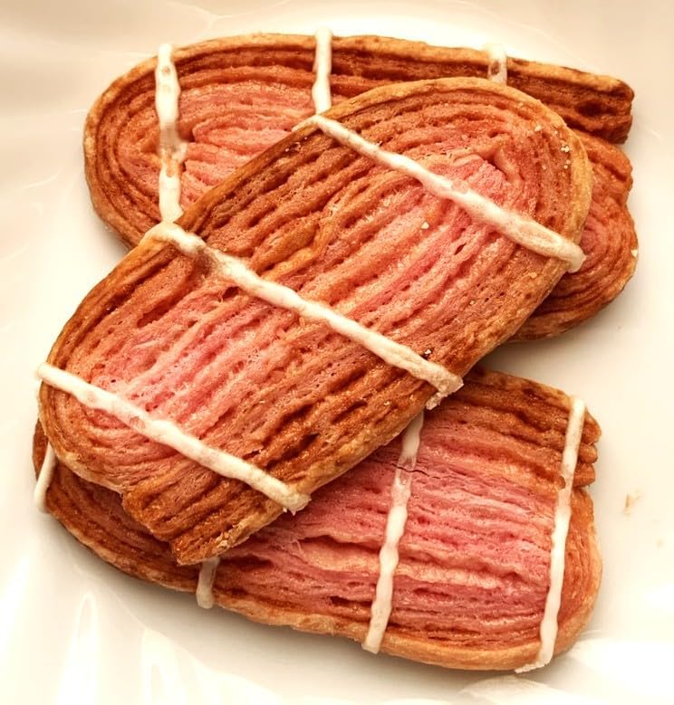 Set of 2 (Fukuoka Exclusive) Hakata Paao, Strawberry Flavor, Crispy Pies, Sweets, Kyushu Souvenir