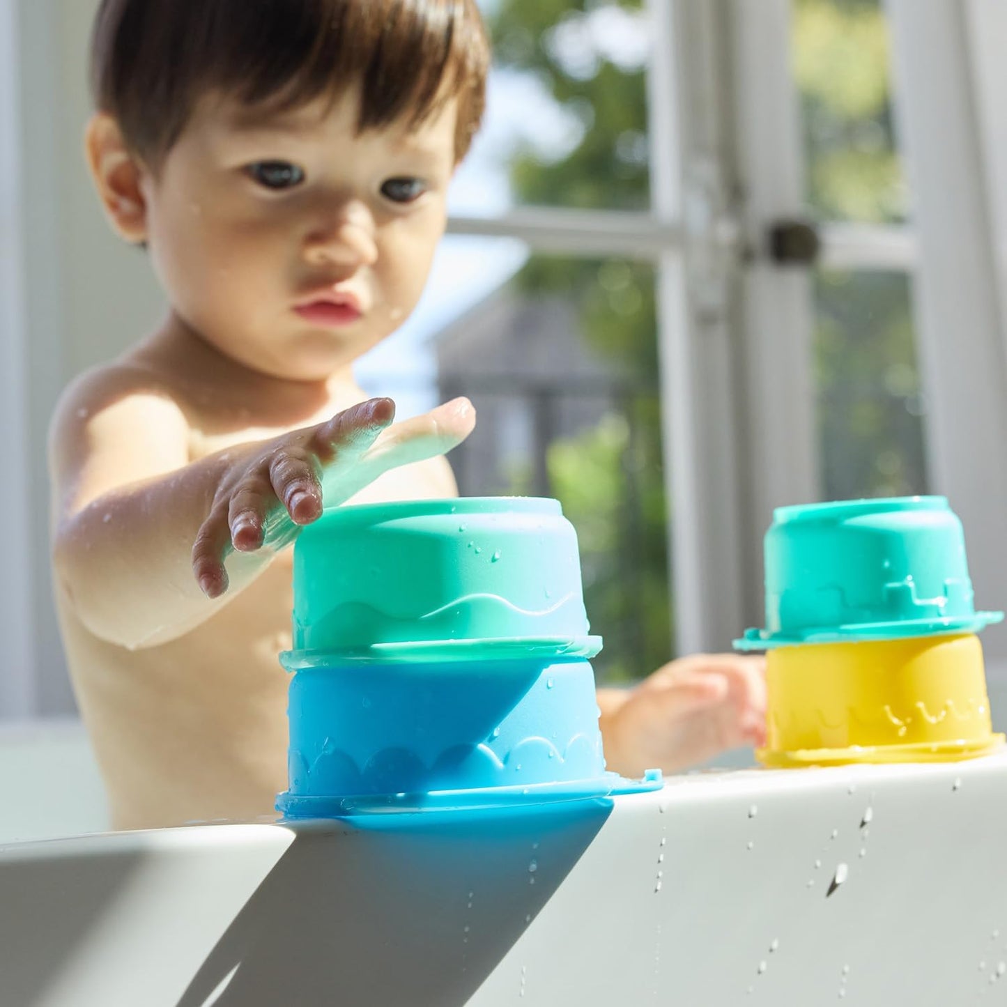 Munchkin Colorful Spill-Proof Bath Pool Cup TYMU41686