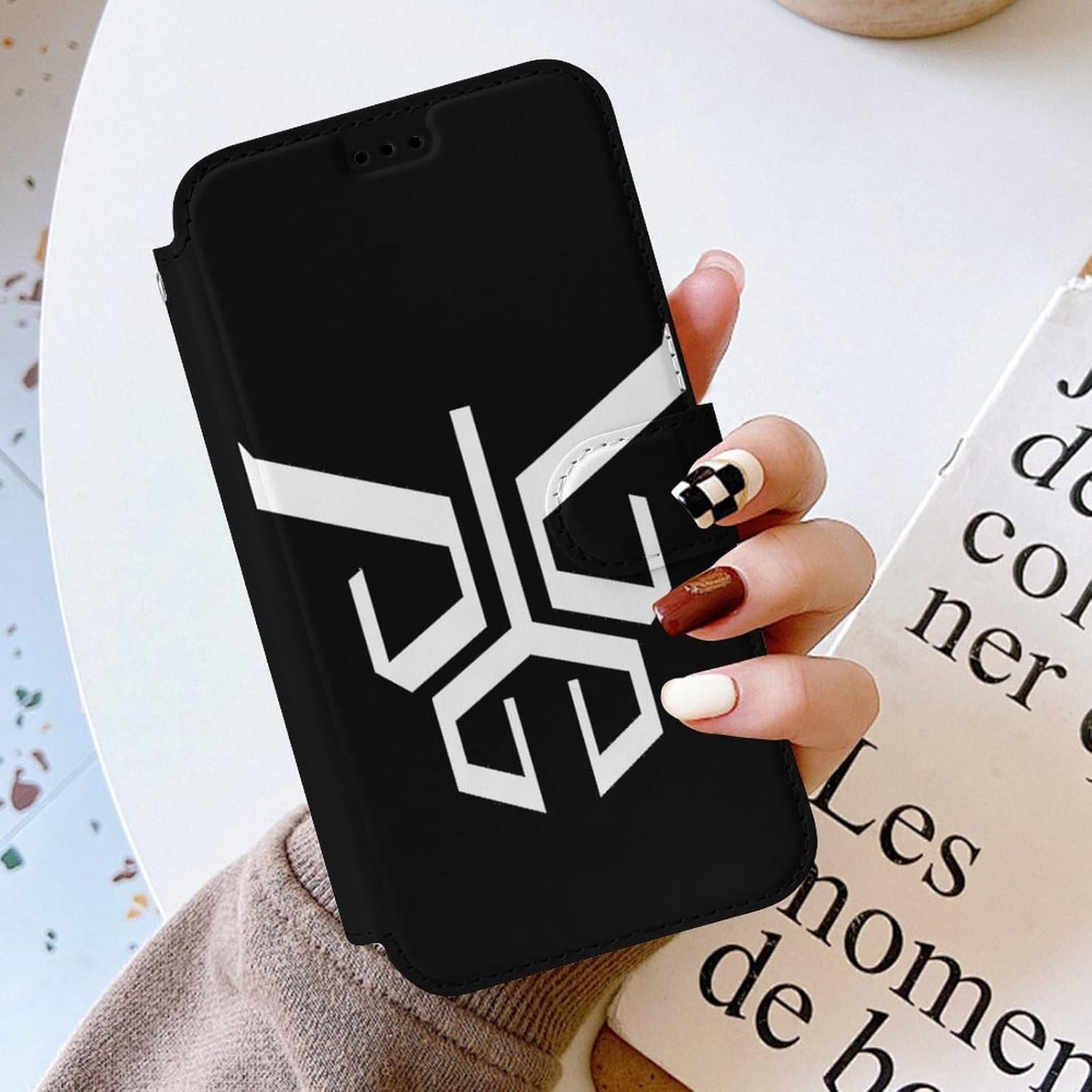 iPhone17用ケース 手帳型 仮面ライダークウガ スマホケース アイフォン17用ケース 財布型 2025年新型 携帯カバー PUレザー おしゃれ カード収納 スタンド機能 ストラップ付き