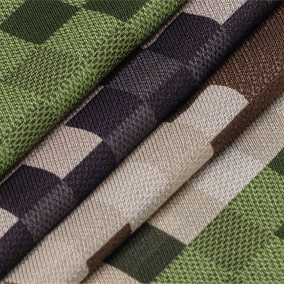 LOUIS VUITTON LV Vers Damier Damoflage Stole - Image 3