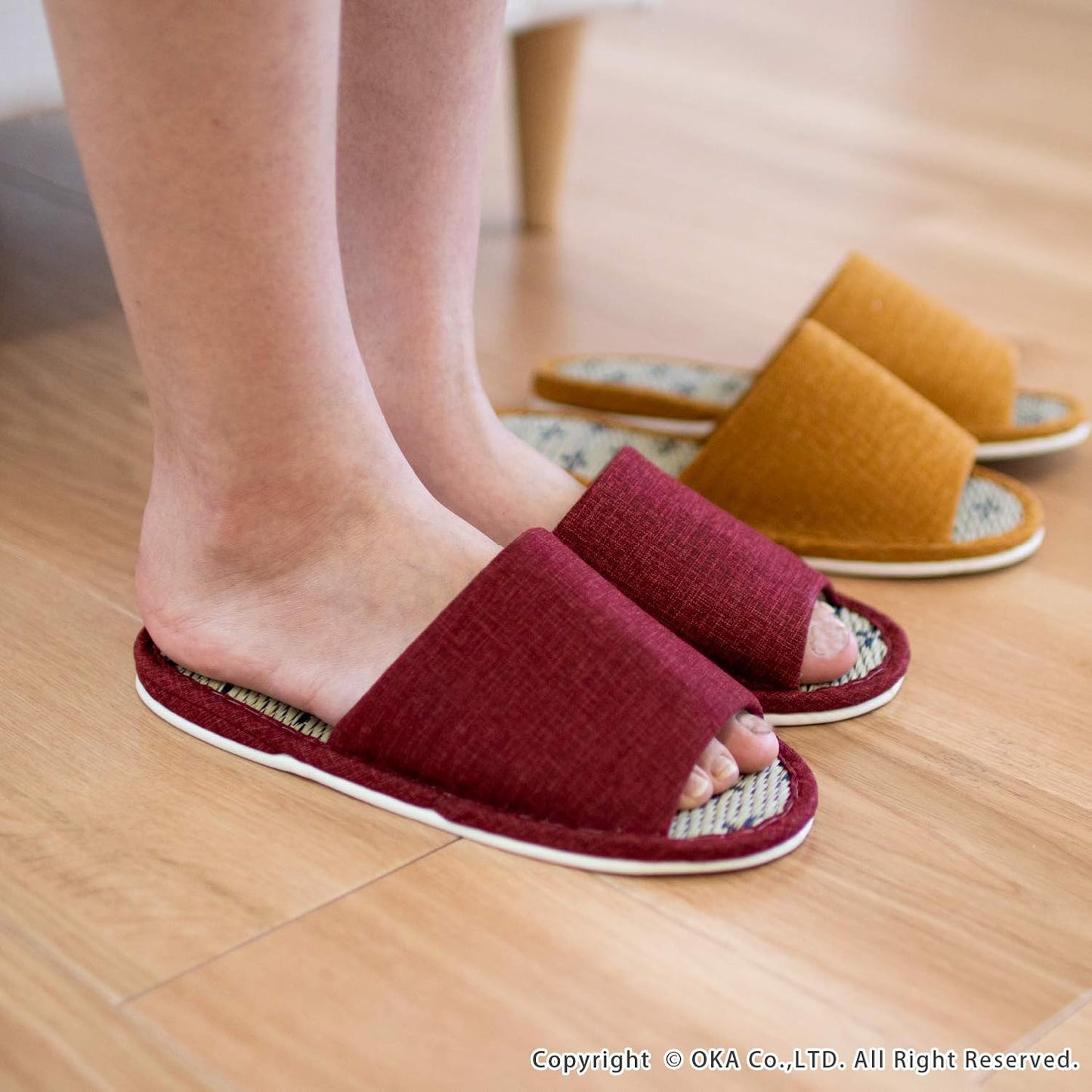 OKA 4548622995152 Tatami Slippers, Made in Japan, Size M, Red (Foot Size Up to US Women 8 (24 cm)), Igusa (Rush Grass)