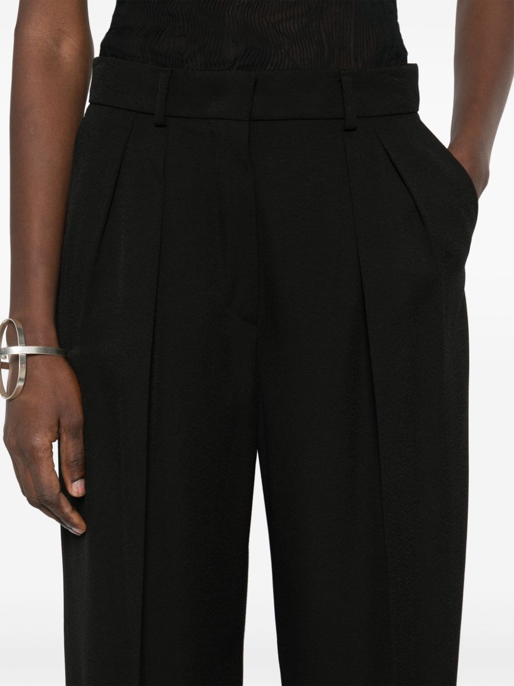 Sportmax SportMaxは、ストレートレグのズボンを前にします - Image 3
