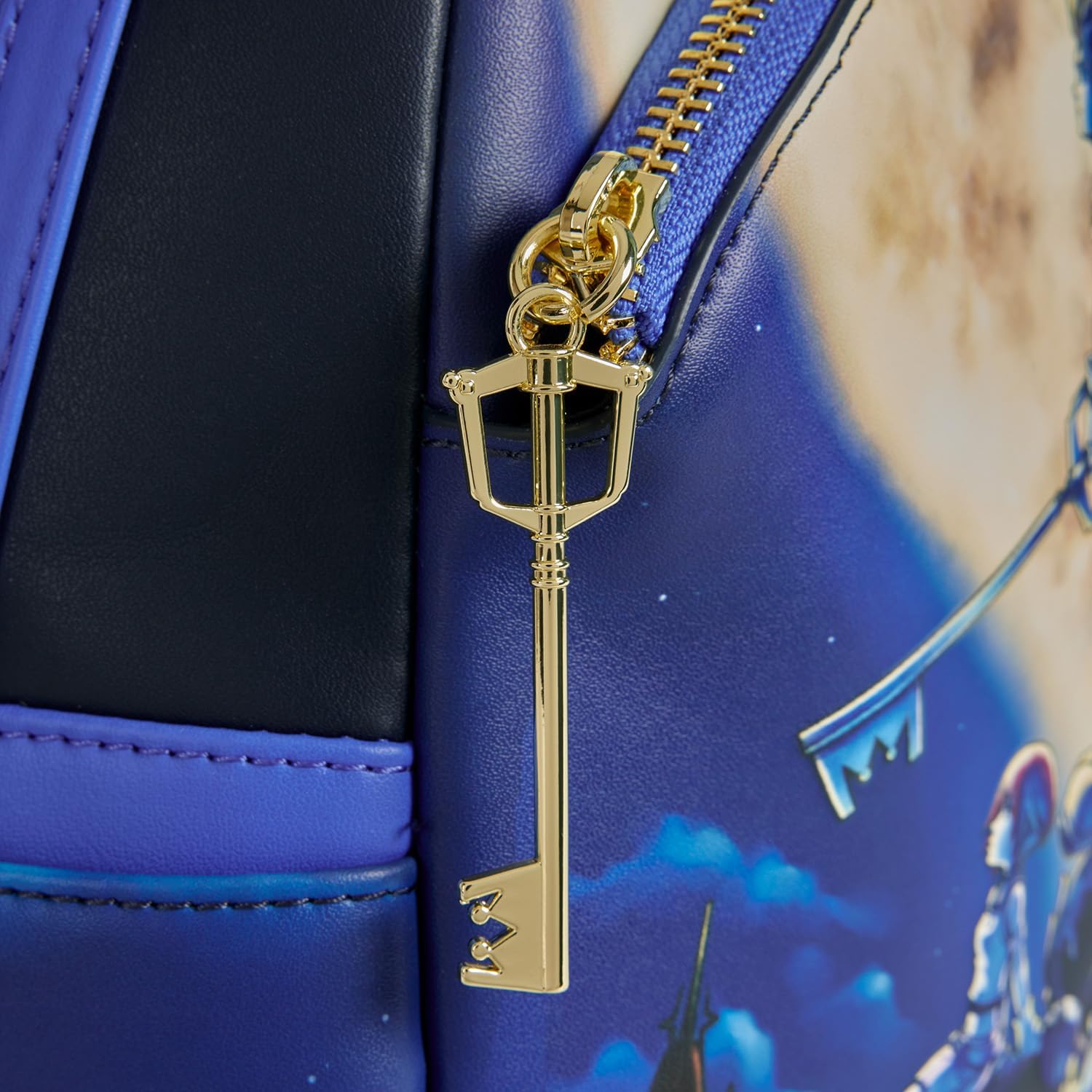 Loungefly Disney Kingdom Hearts Mickey Mini-Mochila, exclusiva de Amazon