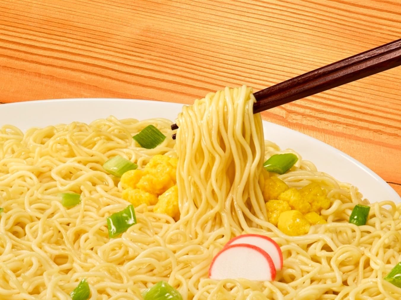 Maru-chan Okinawa Style Champuru Yakisoba (3.7 oz (107 g) x 12 Pieces / Case Sold ), Cup Noodles (Thin Noodles, Salty Sauce), Instant Cup Yakisoba, Instant Noodles, Toyo Suisan