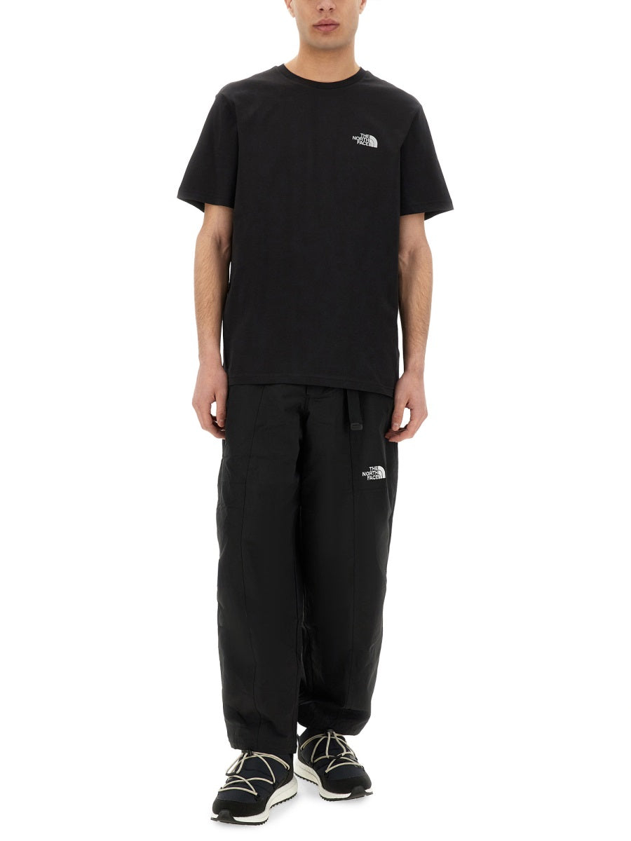 The ノースフェイスNSE反射ボックスTシャツ - Image 3