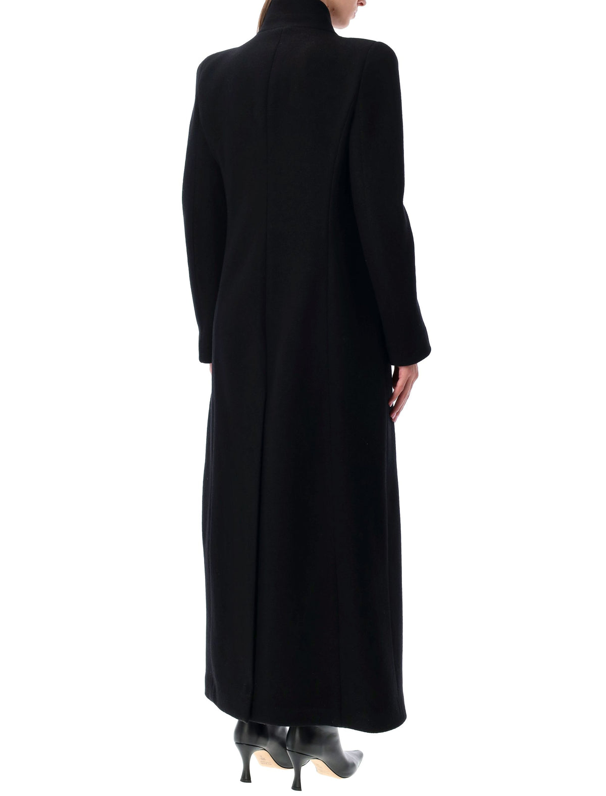 Tom トム・フォードは黒を覆います - Image 3