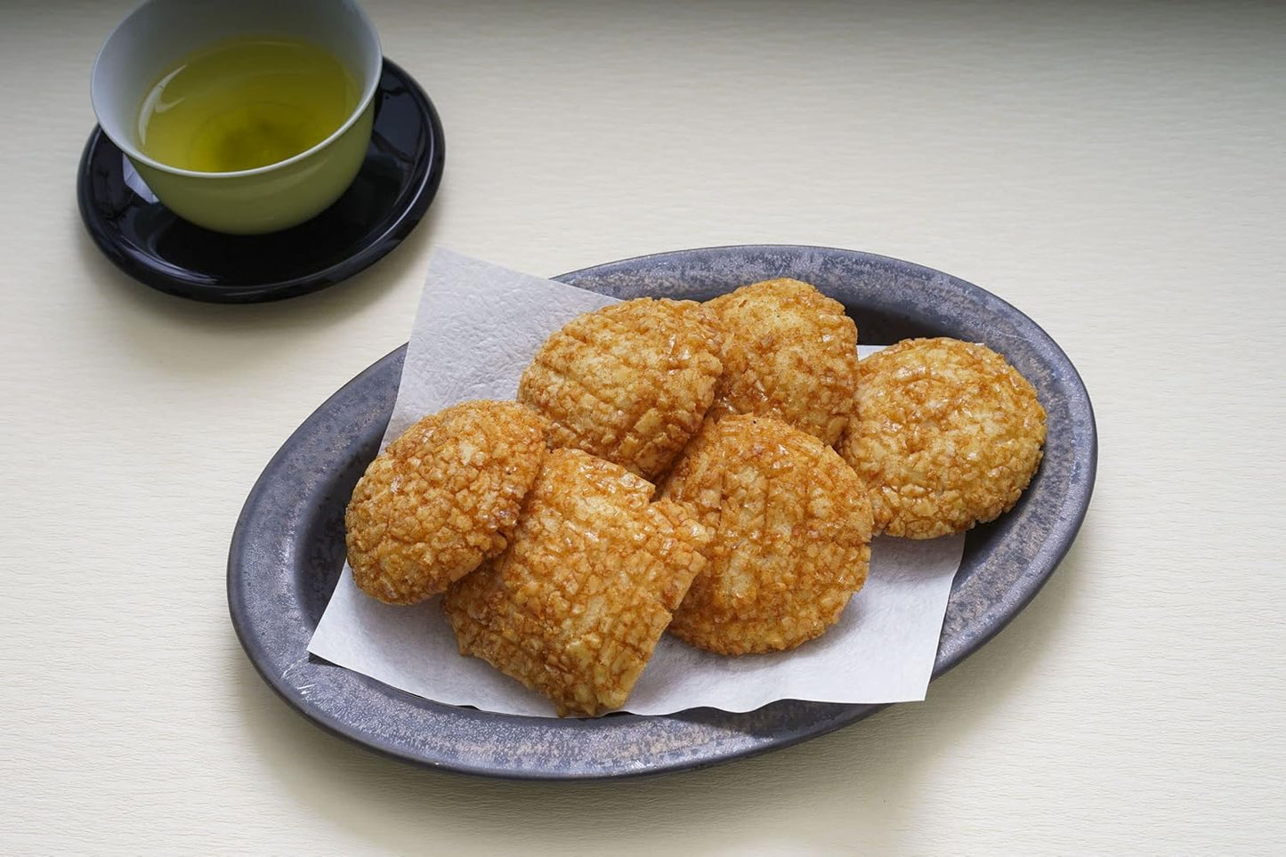 Amanoya Kabukiage Rice Crackers, 11 pieces