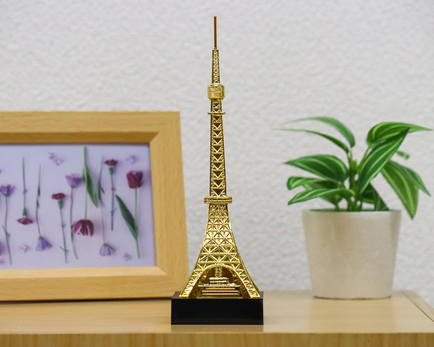Tokyo Tower Figure, 7.1 inches (18 cm), Starry Sky Gold, Made in Japan, Good Luck Color, Metal, Figurine, Model, Japanese Souvenir, Gift
