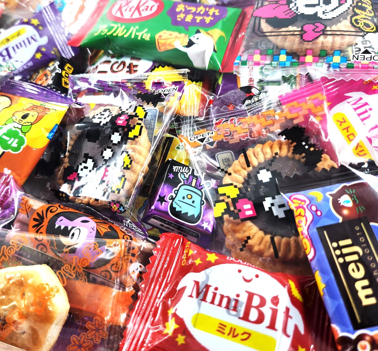 OKURUX Halloween Candy Assortment, Individual Packaging, Variety, Random Assortment Set, Chocolate, Cookies, Biscuits, Pie, Lamune, Candy, Sweets