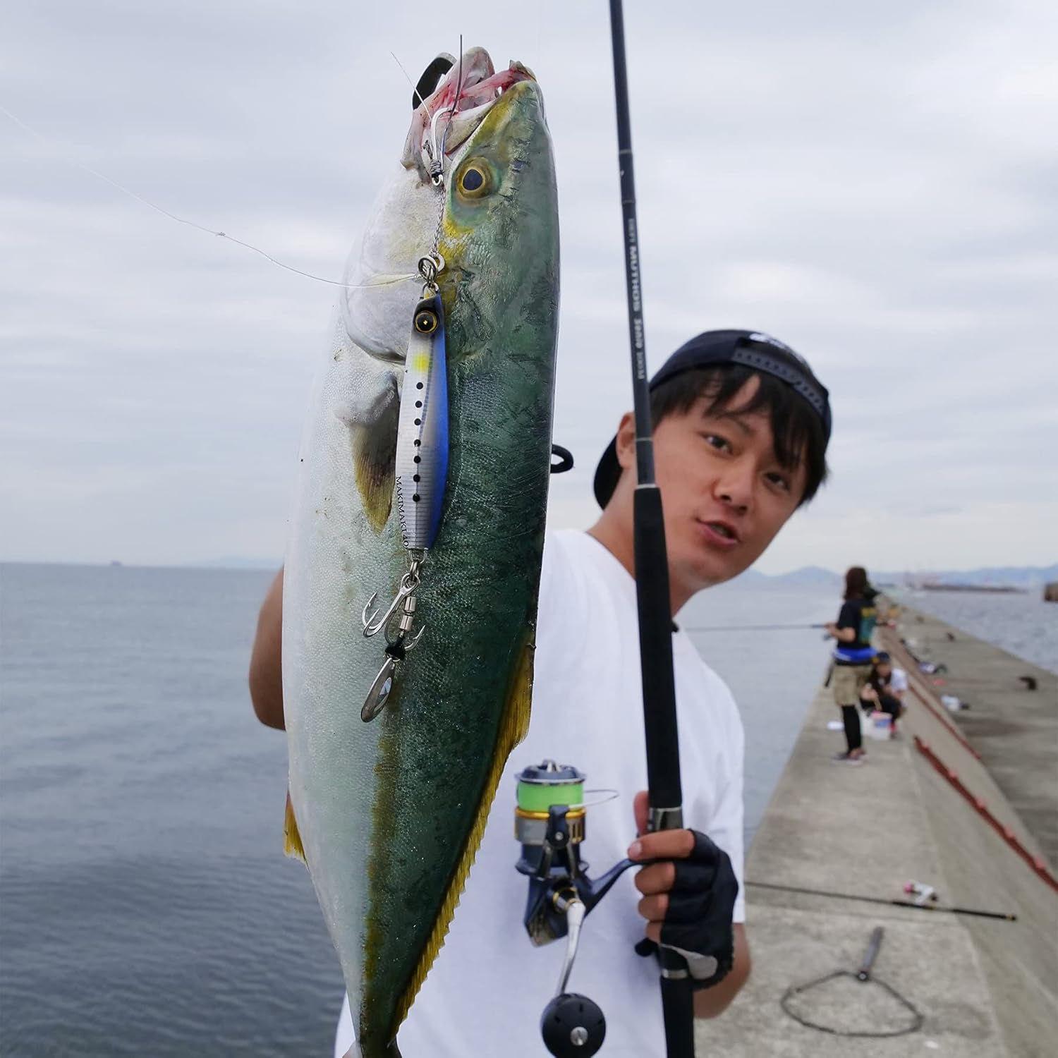 Hayabusa FS417 Jack Eye Makimaki Metal Jig, Shore Jigging