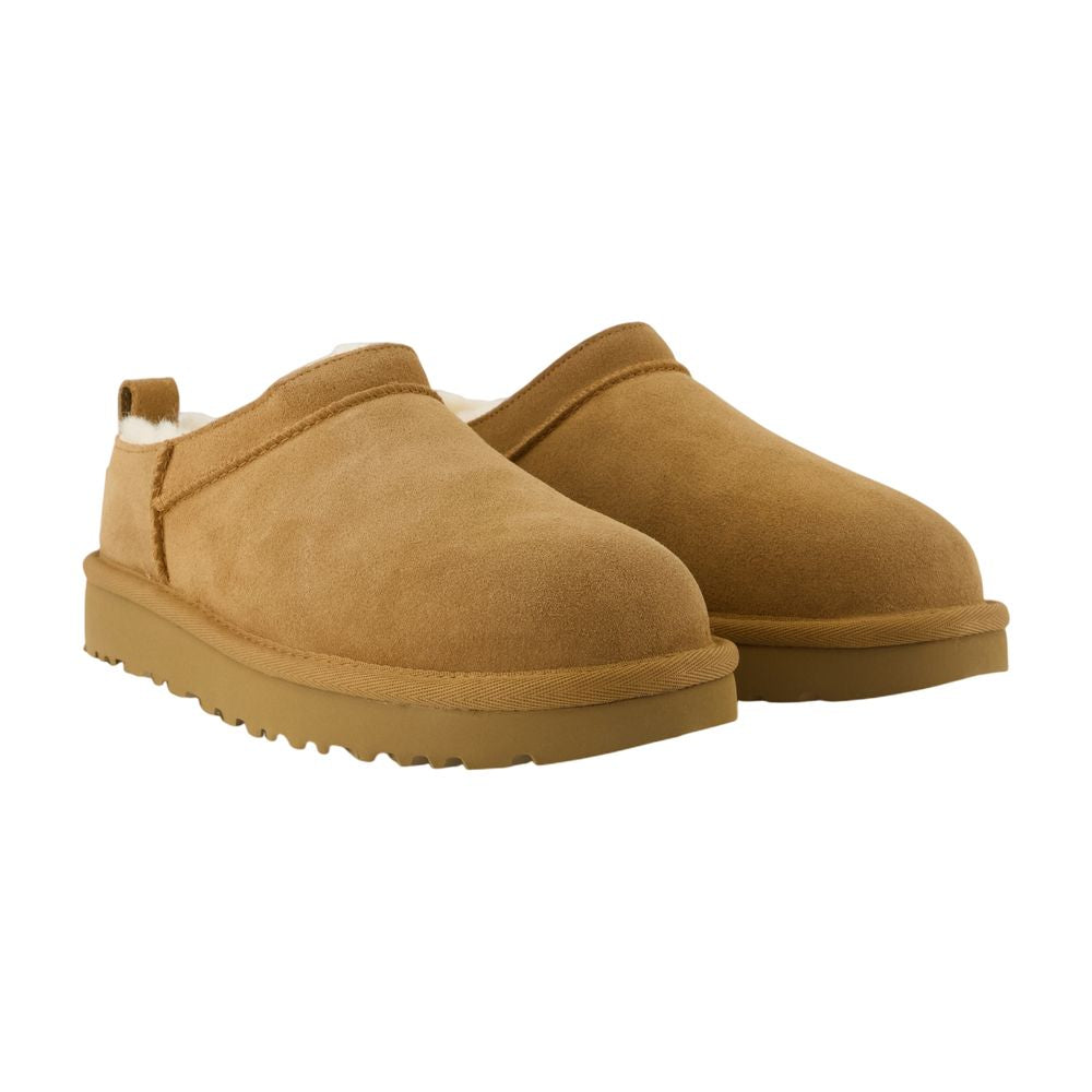Ugg マイクロクラシックブーツUggレザーブラウン - Image 3