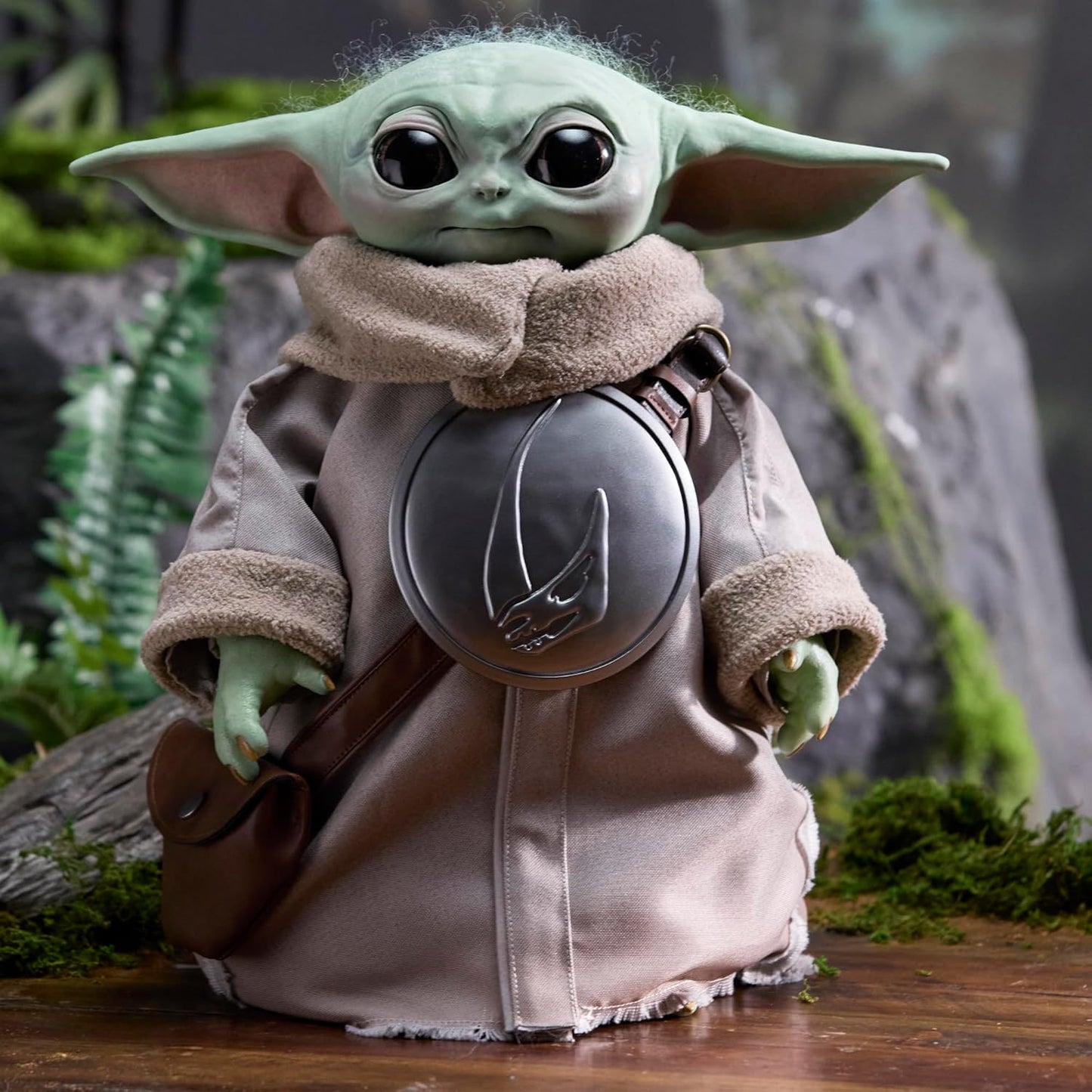 STAR WARS Ultimate Grogu, 1:1 Scale Premium Animatronic, Limited Edition Life-Size Replica Ages 14+