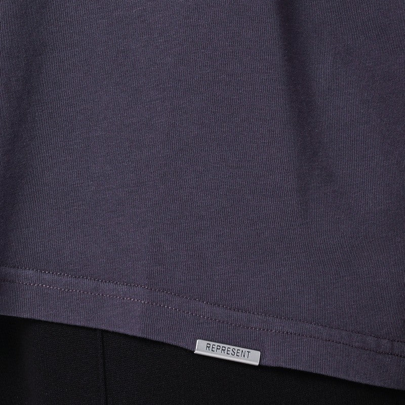 Represent ロゴ付きのプラム色のTシャツを表します - Image 3