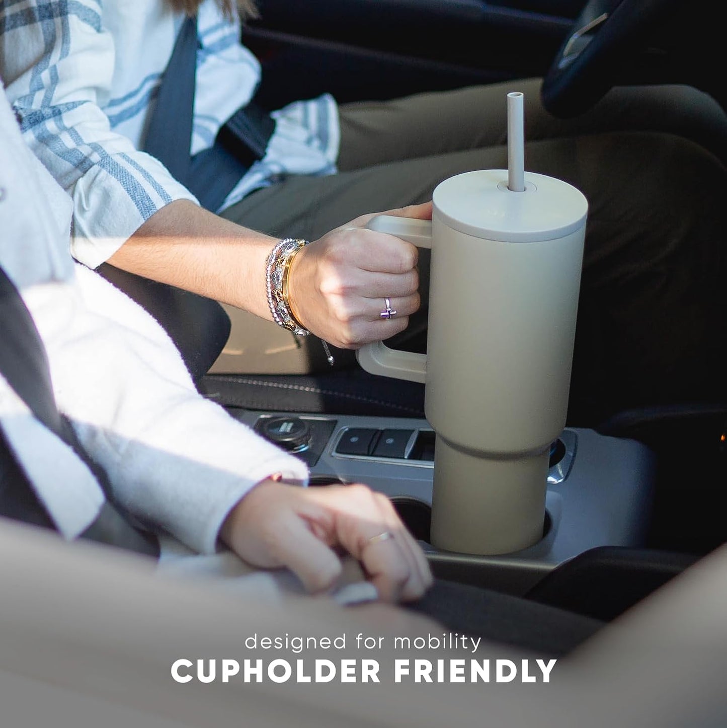 Simple Modern Disney Vaso de 40 oz con Asa y Tapa con Pajita | Botella de Agua de Acero Inoxidable Aislada Reutilizable Taza de Viaje | Regalos para Mujeres Hombres Él Ella | Colección Trek | 40oz |