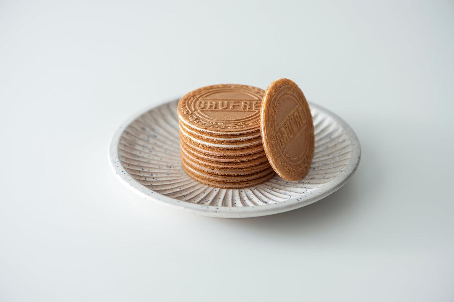 【Authentic Product】 Kobe Fugetsudo Chiikawa Mini Waffles, Candy in Cans 【Chiikawa Spotted Rabbit 3-Can Set】 Each Contains 6 Pieces (Vanilla Strawberry Flavor Chocolate 3 Pieces x 2 Bags)