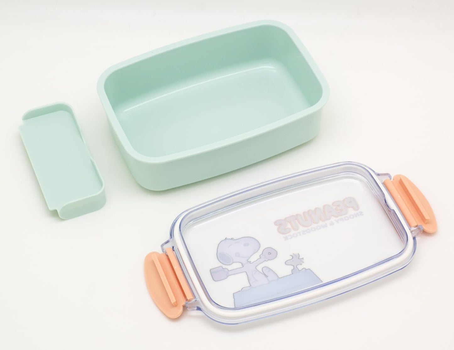 OSK (OSK) Bento Box Snoopy Lunch Box with Divider, 500ml, Made in Japan, Dishwasher Safe, Microwave Compatible, 2-Piece Lock, Gasket Included, Leak-Proof, Stylish, Cute, Antibacterial, Unisex, for