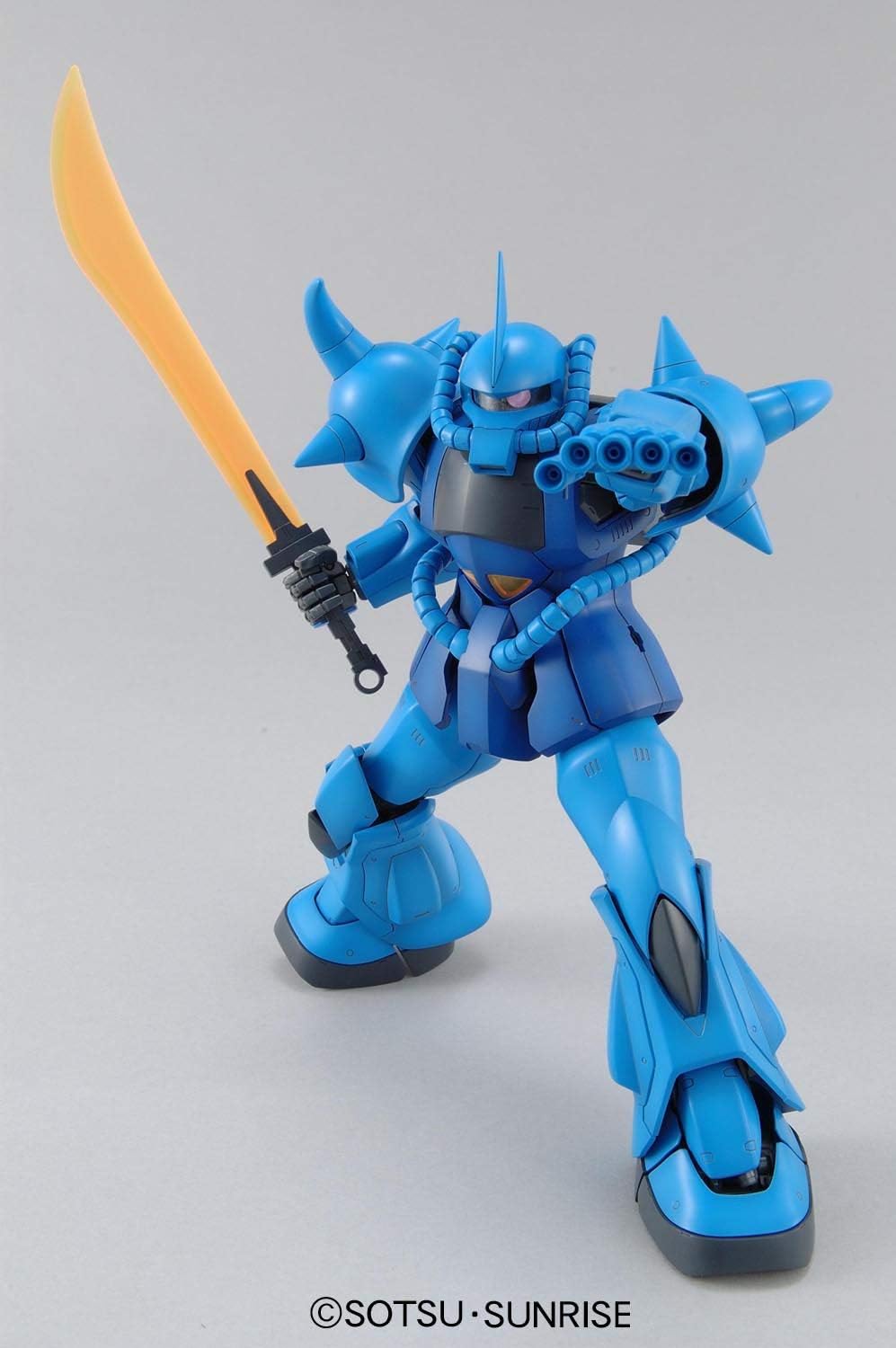Bandai Spirits MG Mobile Suit Gundam MS-07B Gouf Ver. 2.0, 1/100 Scale, Color-Coded Plastic Model