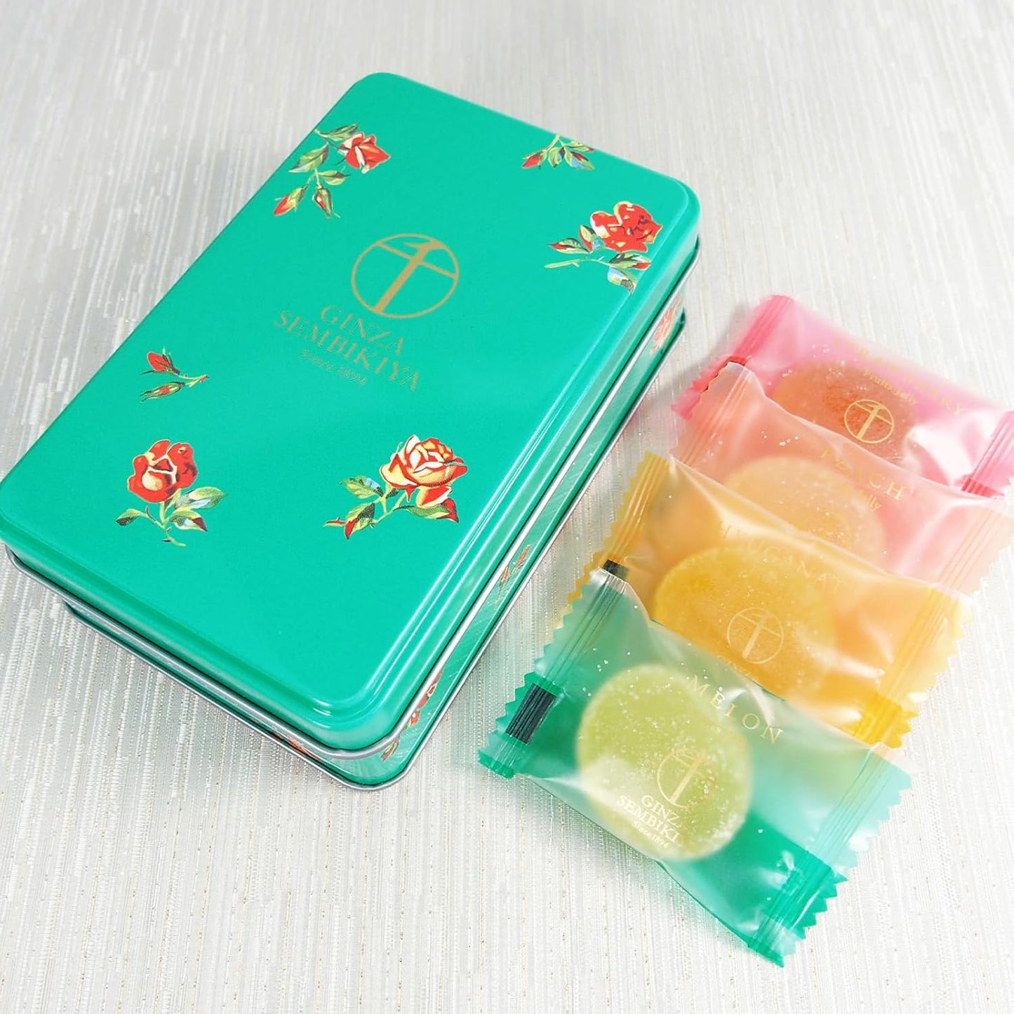 Gift candy jelly assortment from Patisserie Ginza Sembikiya, can of bite-sized fruit jelly