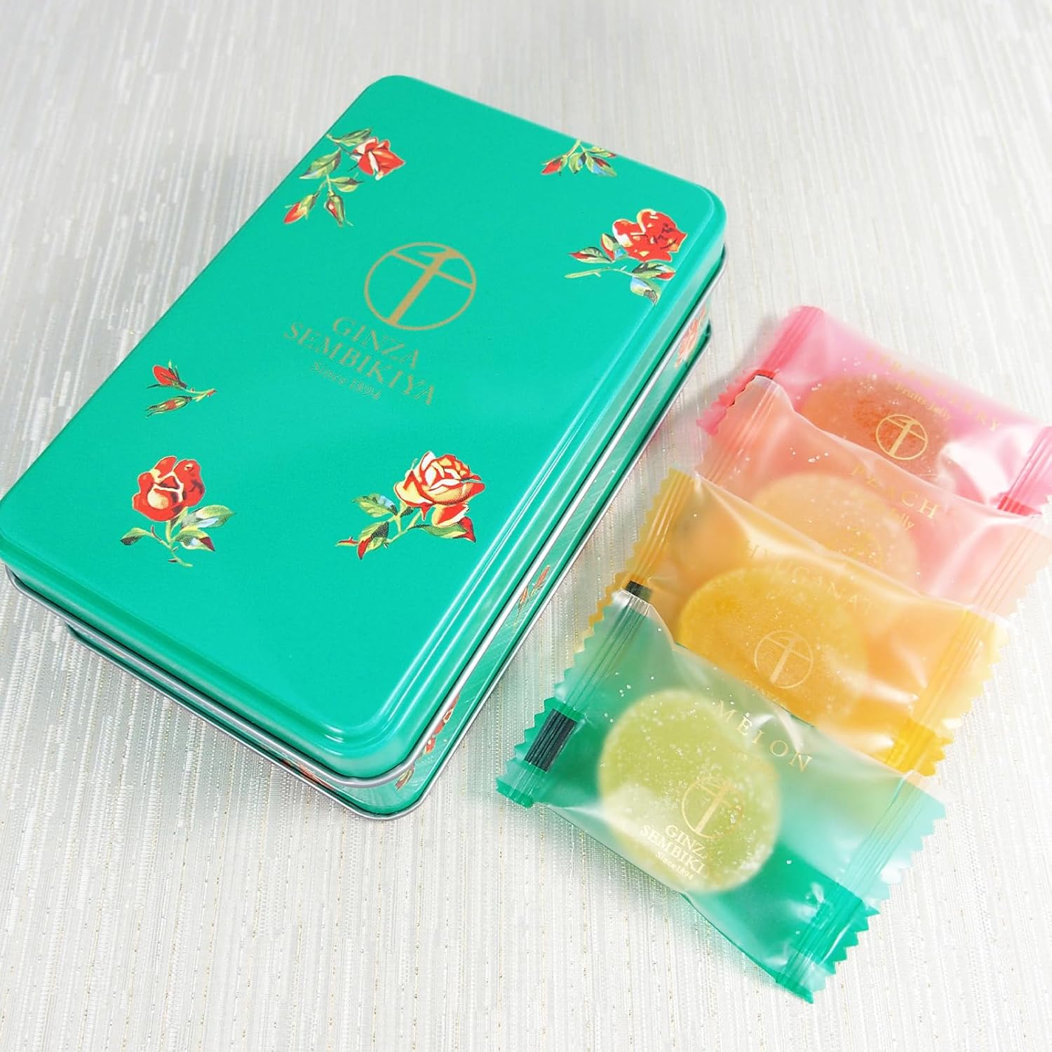 Gift candy jelly assortment from Patisserie Ginza Sembikiya, can of bite-sized fruit jelly