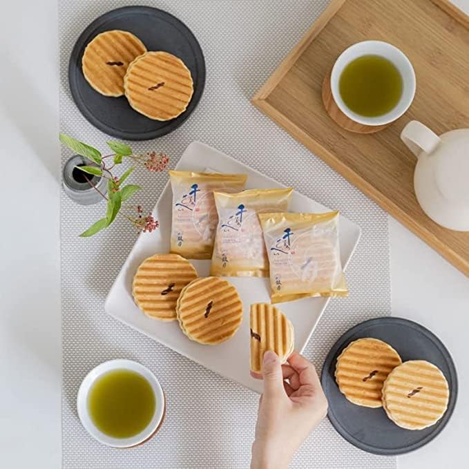 Kogetsu Senju Senbei Premium 8-Piece Crackers / Kyoto Japanese Sweets Gift for Year-End Gratification, Thank You, Celebration, Return Gift, Offering, Confectionery