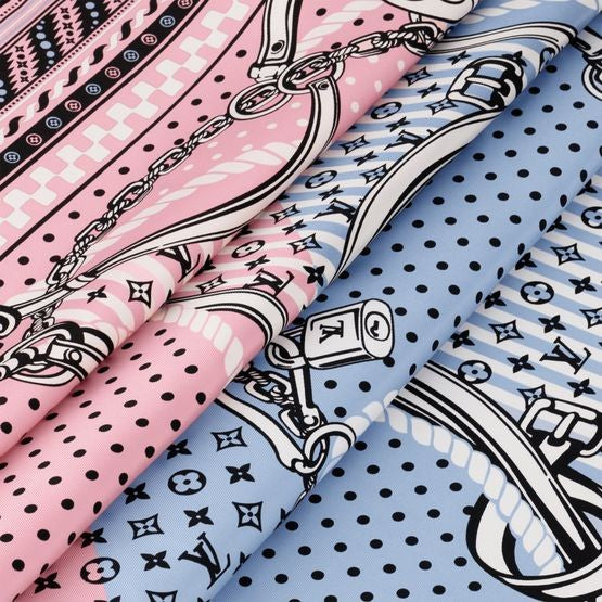 LOUIS VUITTON Ocean Bandana Square 90 - Image 3