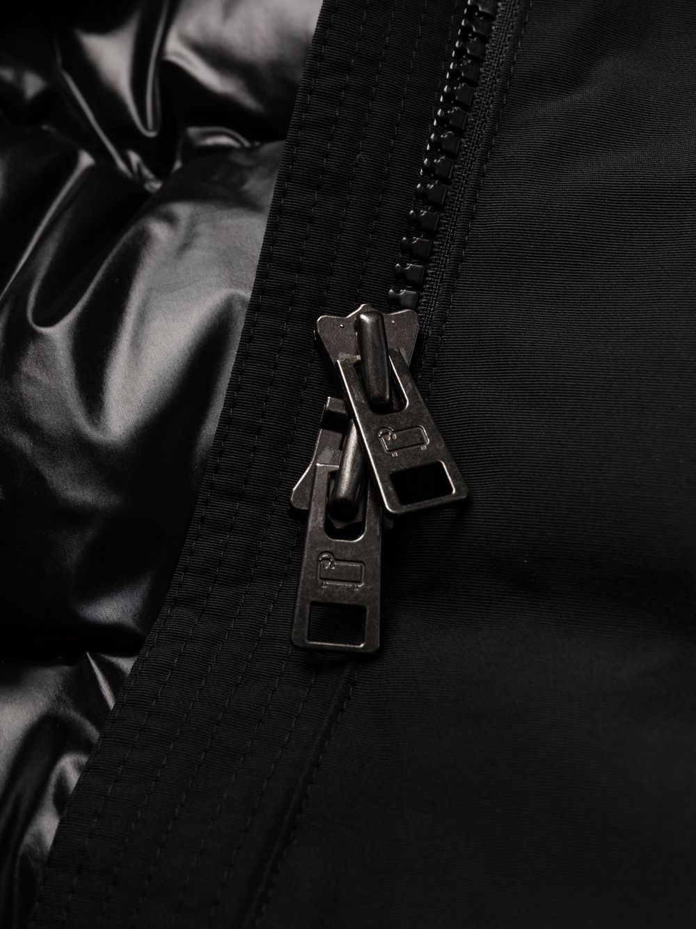 Woolrich ウールリッチアークティックパーカ - Image 3