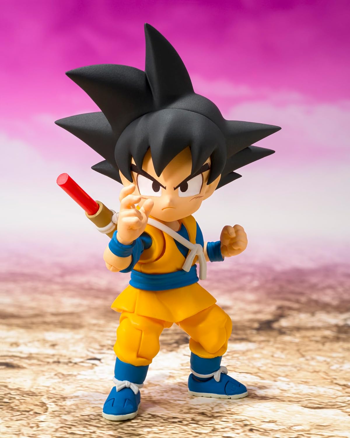 BANDAI SPIRITS S.H. Figuarts Dragon Ball DAIMA Son Goku (Mini) - DAIMA- Approx. 2.8 inches (70 mm), PVC & ABC, Pre-painted Action Figure