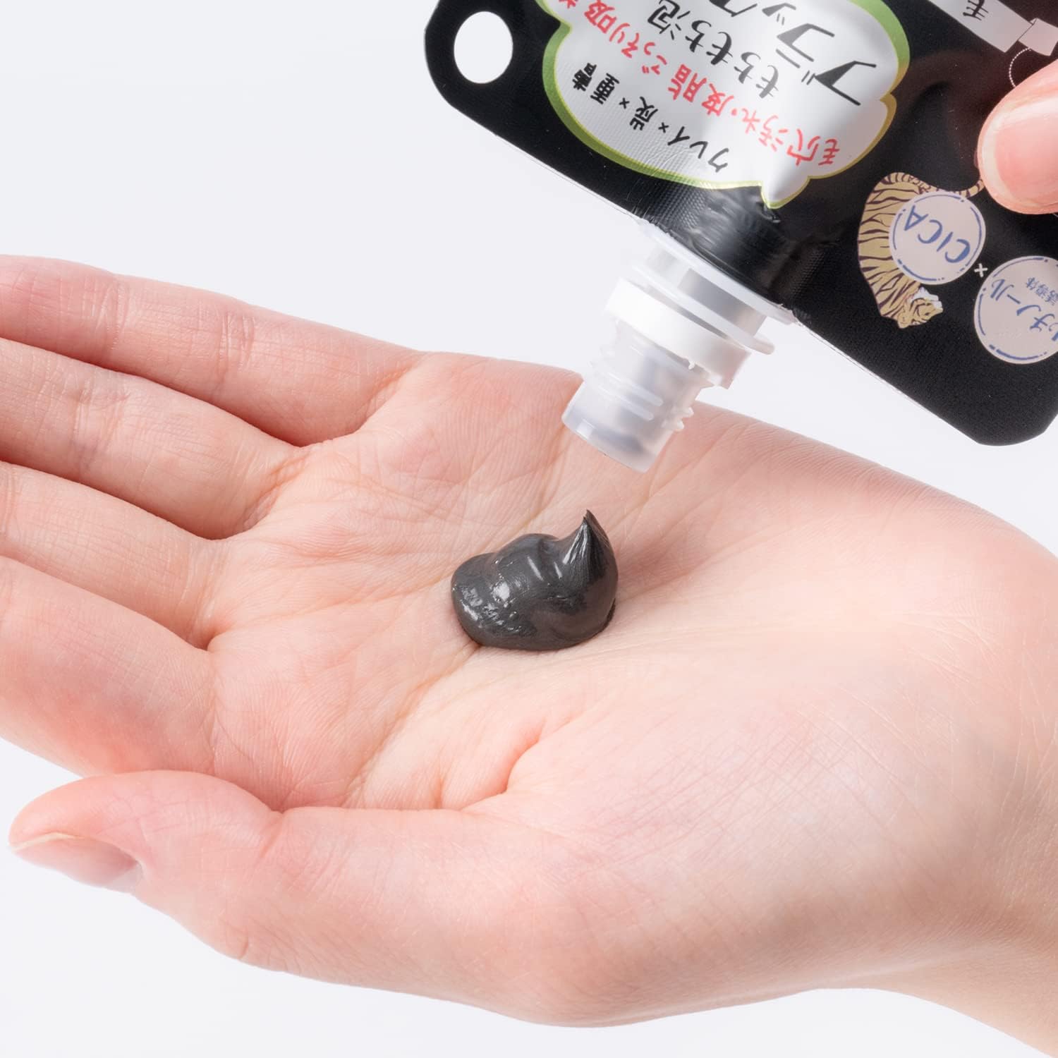 KOSE Clear Turn Pore Komachi Shine Genji Mochi Black Face Wash Shine Acne Prevention Set of 2 Bonus