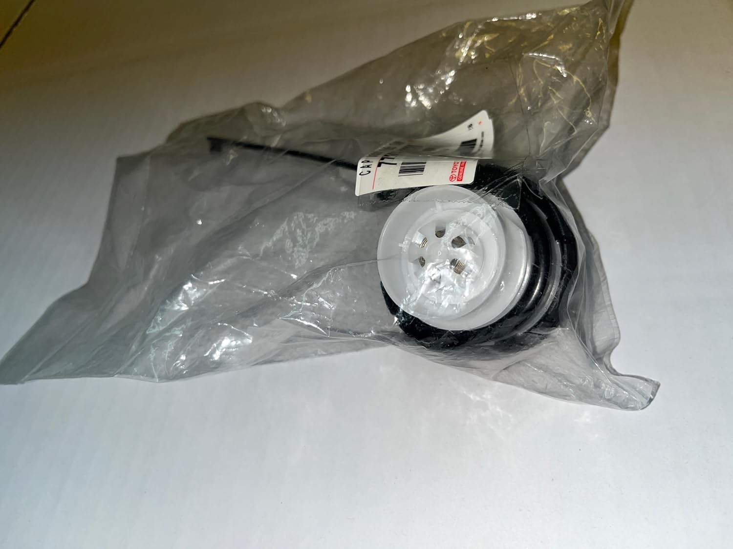 Genuine Toyota Fuel Tank Cap ASSY Part Number: 77300-12020