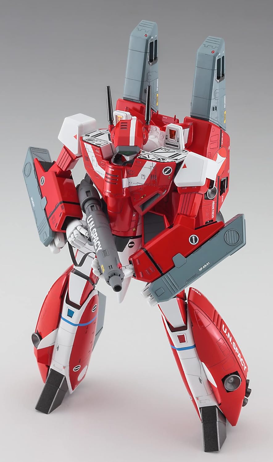 Hasegawa 65882 Macross VF-1J Super Battroid Valkyrie Milia Machine, 1/72 Scale Plastic Model