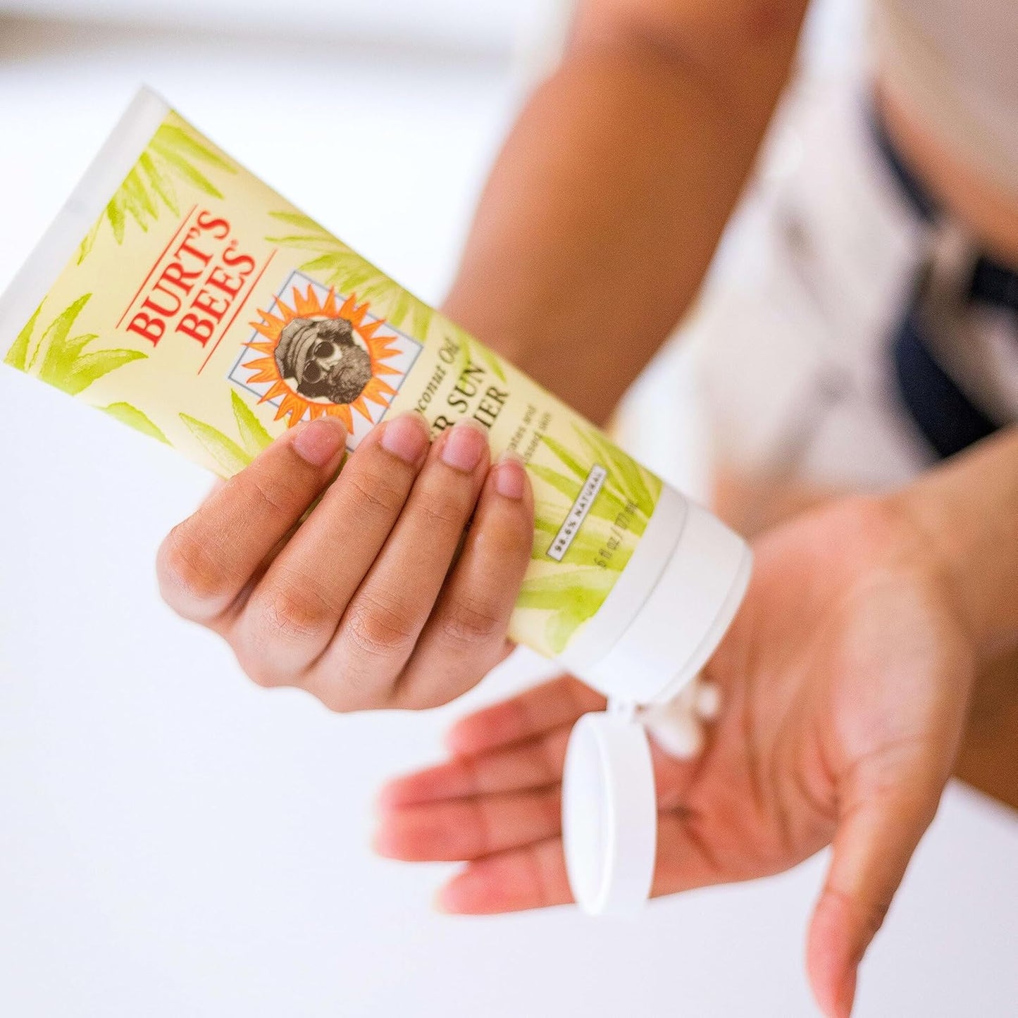 Calmante para después del sol con aloe y tilo, 6 onzas, Burt's Bees , Un solo color