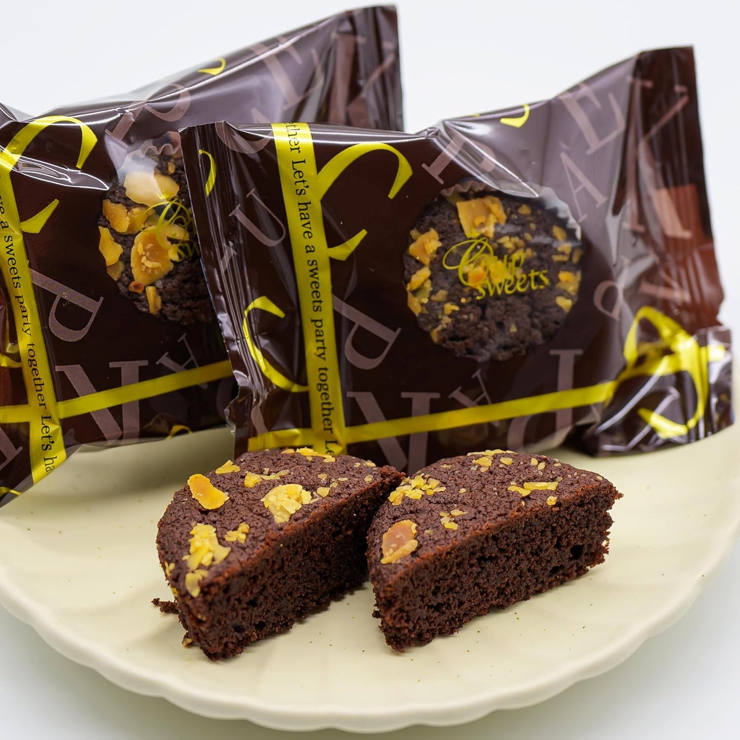 Daiko Bussan Chocolate Brownies, Set of 6, Yamaguchi Prefecture, Souvenir, Candy, Individual Packaging, Baking, Sweets, Chocolate, Cake, Fugu Design, Gift
