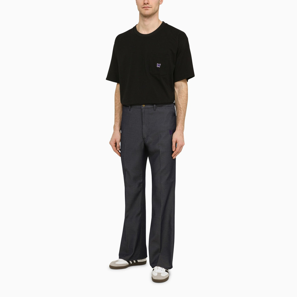 Needles 針の黒い乗組員のネックTシャツと刺繍 - Image 3