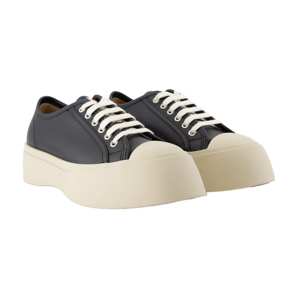 Marni スニーカーのマルニレザーブラックを締めました - Image 3