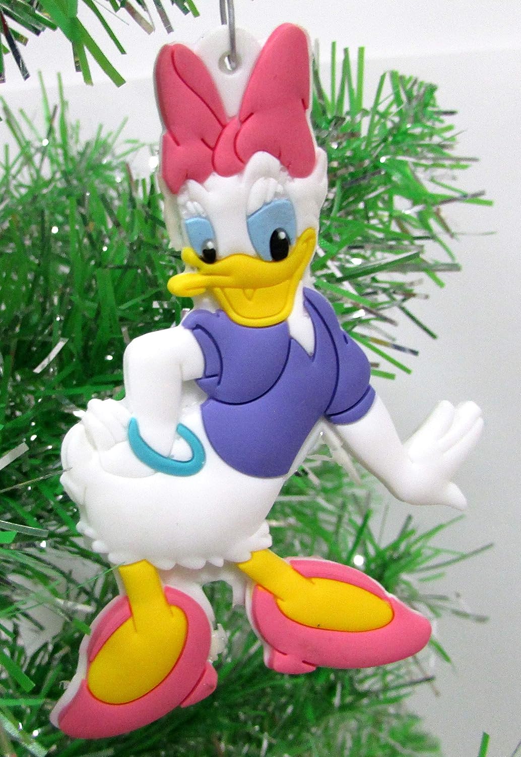 Mickey Mouse - Juego de adornos de 6 piezas con Mickey Mouse, Minnie Mouse, Pato Donald, Pato Daisy, Goofy y Plutón, diseño único de plástico inastillable, ideal para niños