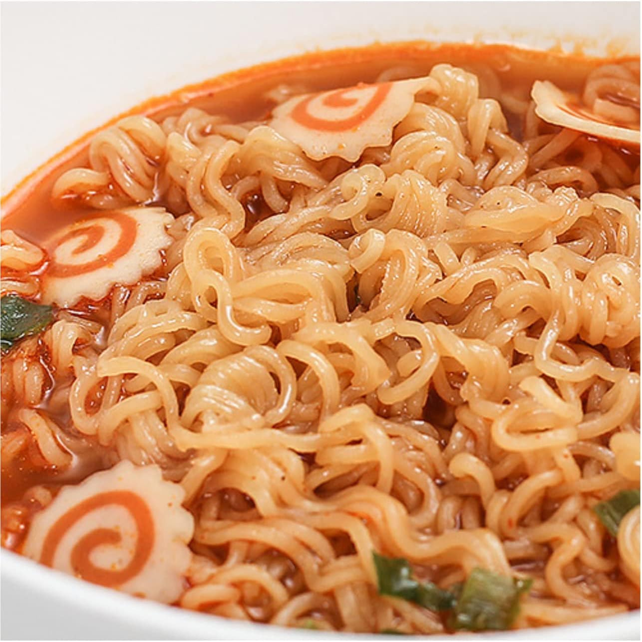 [Sold by Box] [Nongshin] Yukkejang Sabal Noodles (Cup Noodles) 3.3 oz (86 g) x 24 Pieces ■ Korean Food ■ Korean Ingredients ■ Korean Ramen ■ Instant Ramen ■ Cup Ramen ■ Delicious Ramen ■