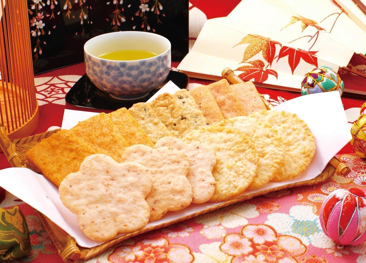 Kanazawa Kenroku Confectionery Kenroku no Hana [Pre-wrapped] Confectionery Gift Box Sweets Rice Crackers Gift Rice Crackers Rice Cakes Individual Packaging Hand-carried Gift Thank You Celebration