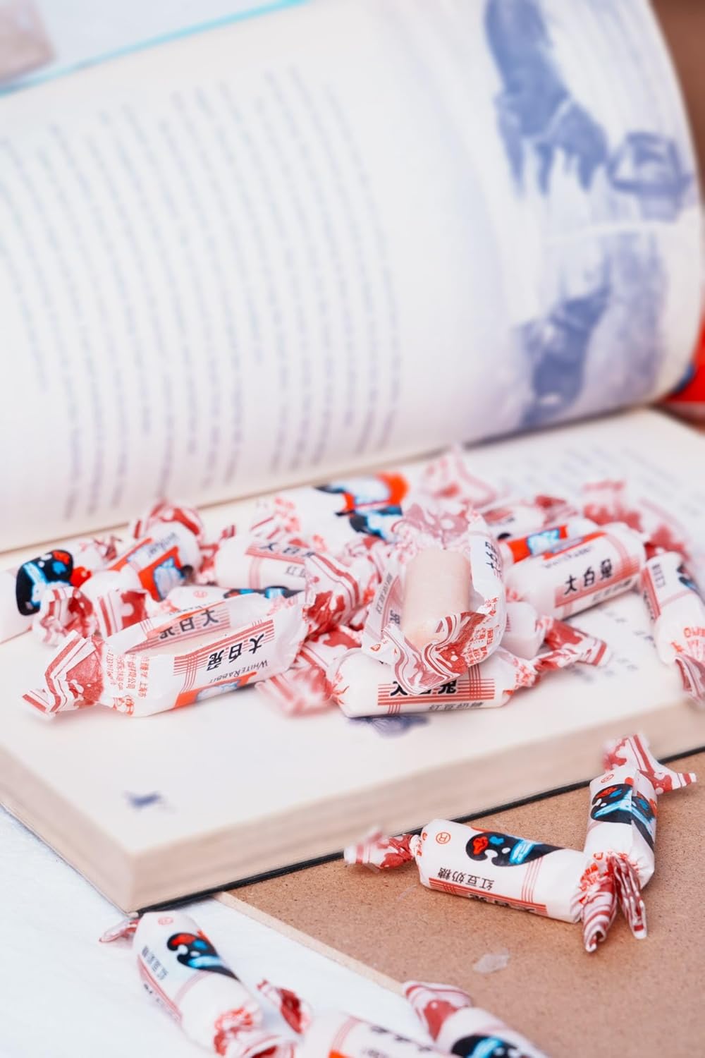 Large White Rabbit Milk Candy (Azuki Flavor), 7.1 oz (200 g), Large White Rabbit Red Bean Flavor, Soft Candy