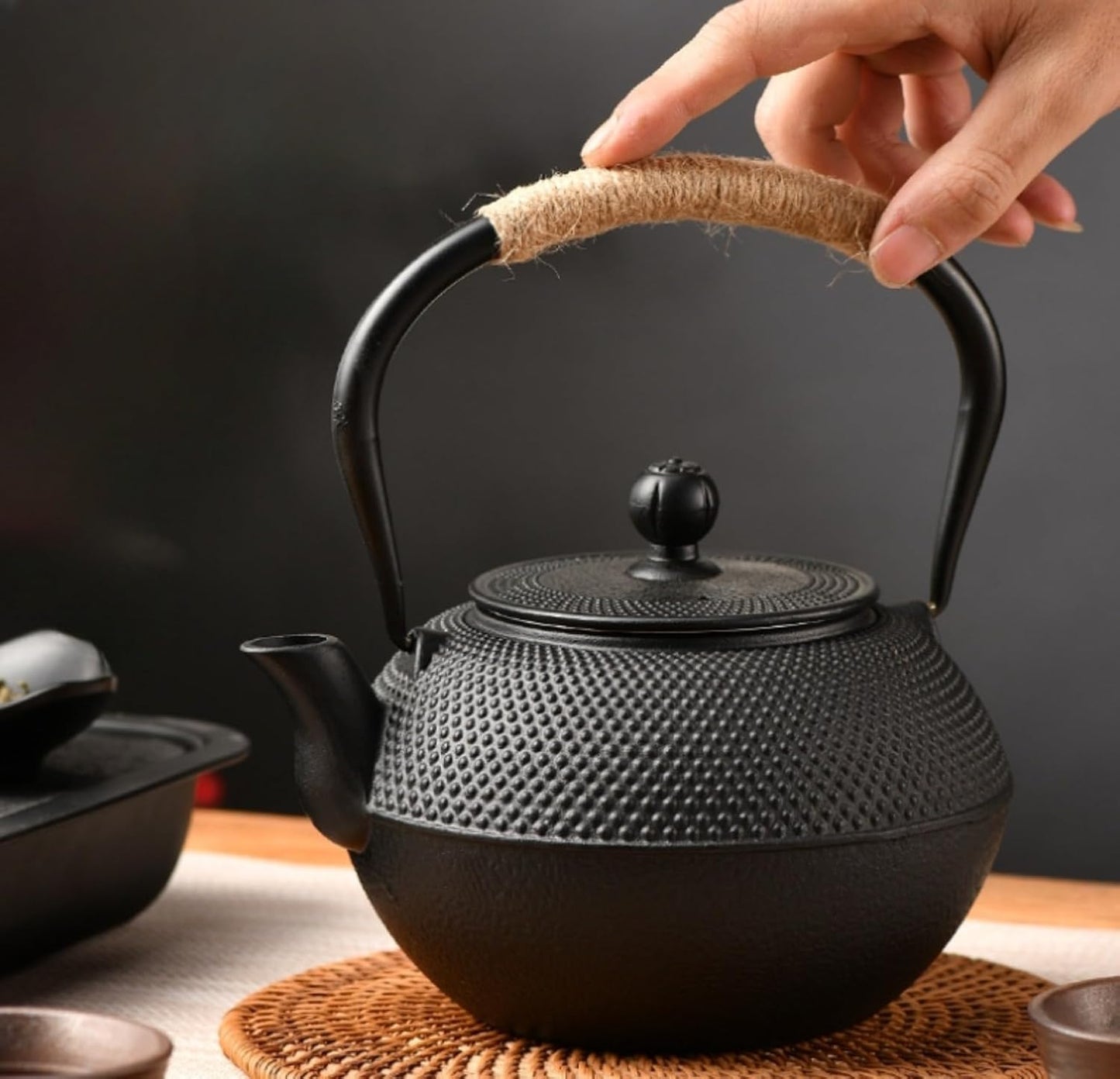南部鉄器鉄瓶直火対応やかん鉄びん鉄器鋳物茶道道具鉄分補給伝統工芸品コンパクト急須ポット新築引っ越し母の日ギフトお祝い (1600ml,1)