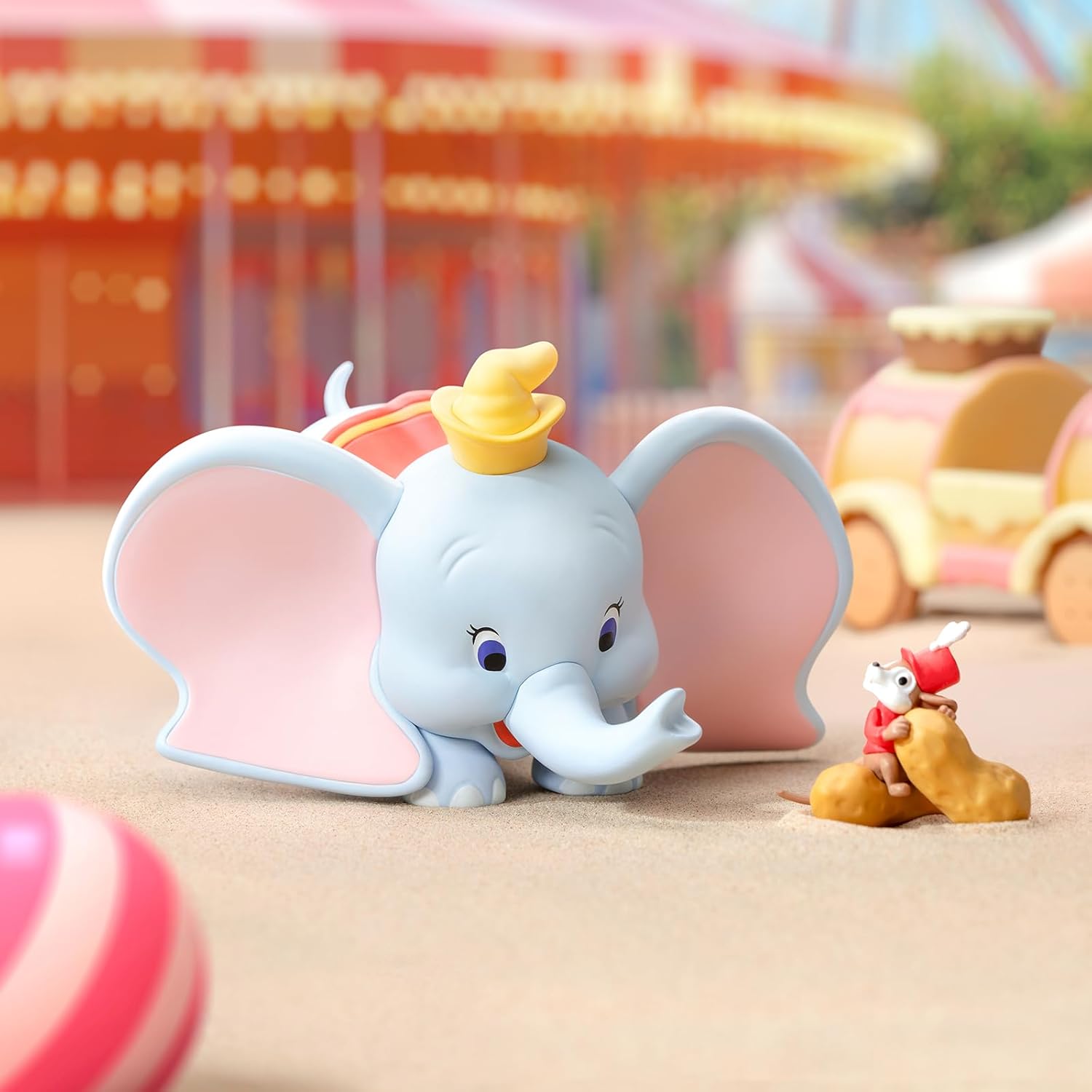 52TOYS DUMBO Happy Times Series Dumbo Figure Blind Box Tredding Figure Collectible Figure Painted Toy Toy Perfect Gift for Anime Fans Kids Collectors Birthday Christmas (1 Piece)