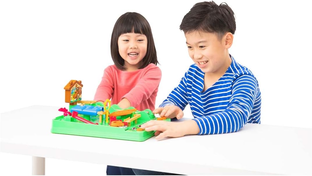 Takara Tomy Athletic Land Game