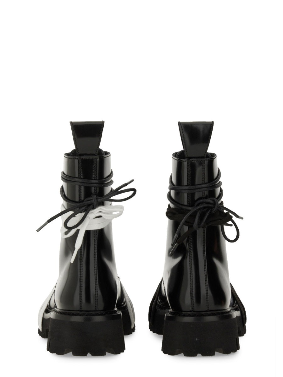 Moschino モスキーノレースアップブート - Image 4