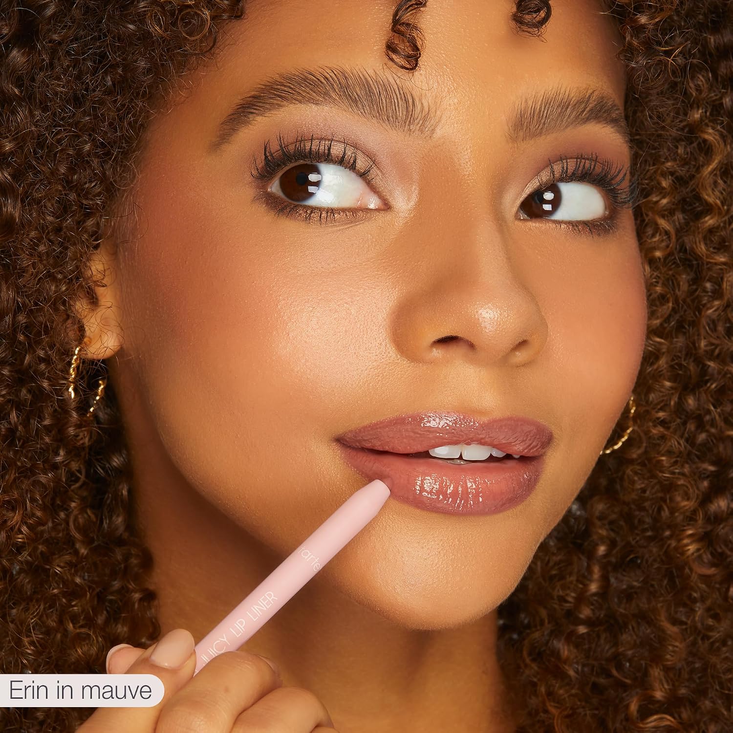 tarte maracuja juicy lip liner – Delineador labial cremoso, mate, con ácido hialurónico y vitamina E, vegano y libre de crueldad animal