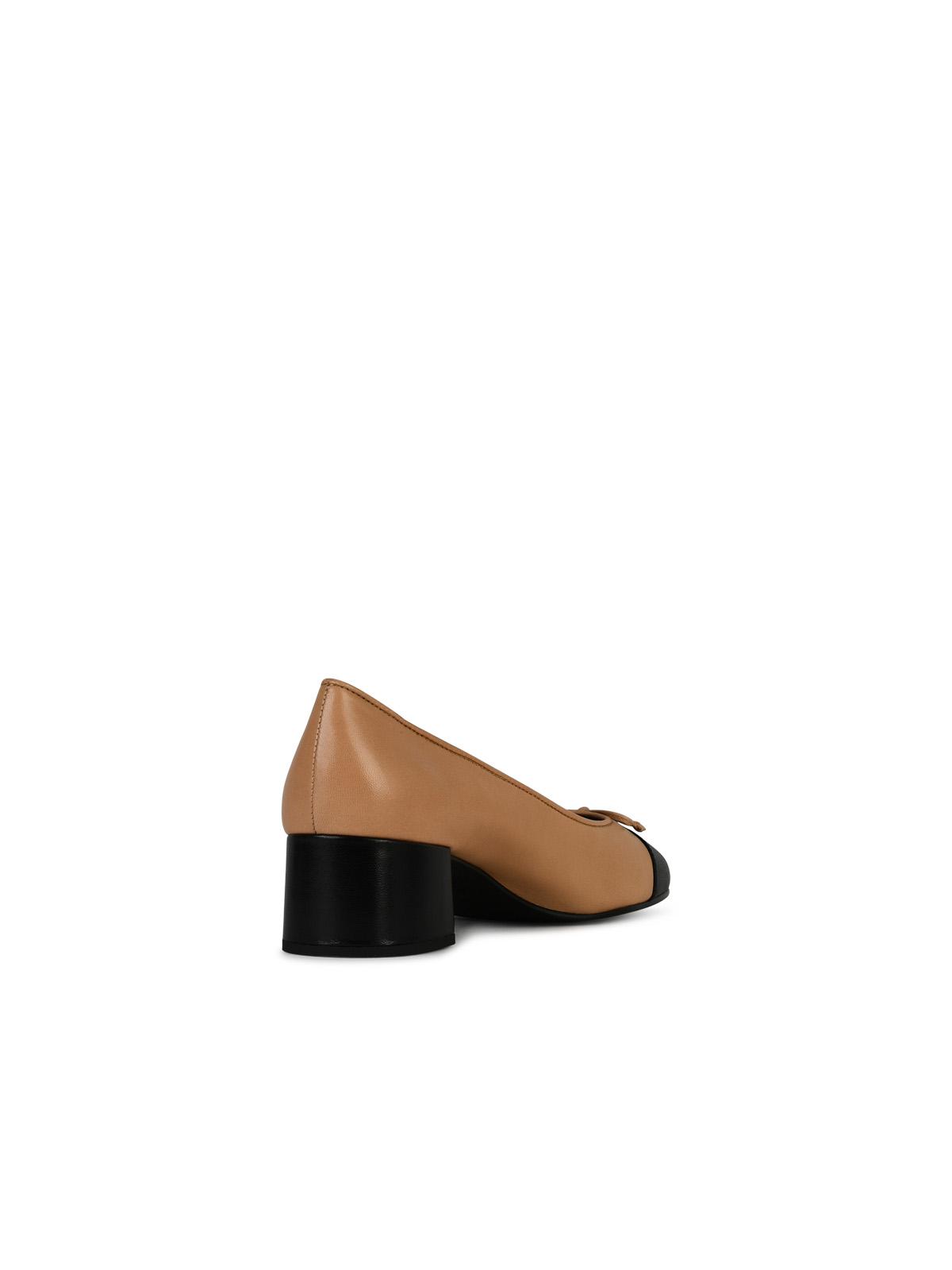 Tory Tory Burch Beige Lear Ballet Flats - Image 4