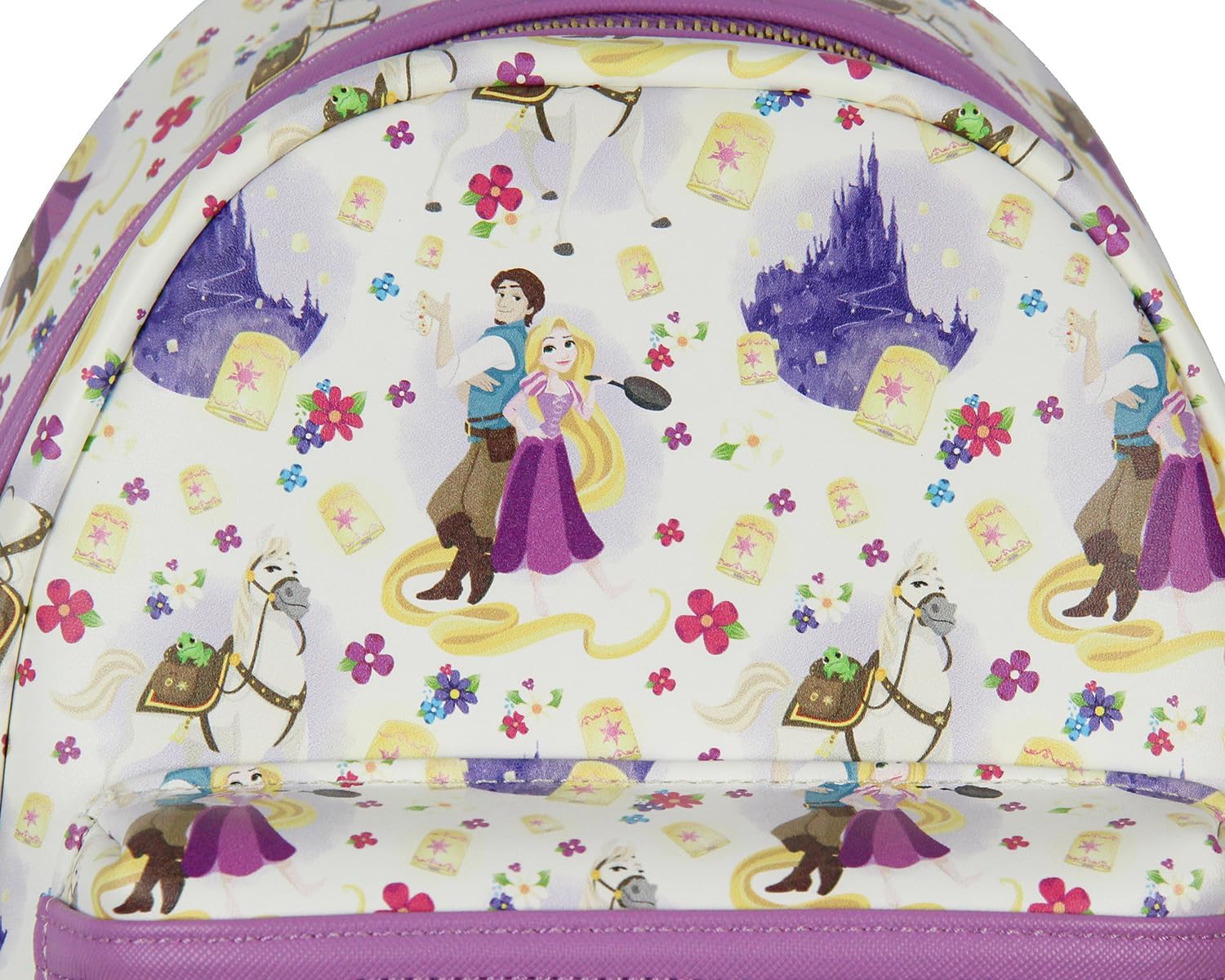 Loungefly Disney Tangled Rapunzel Flynn Ryder y Maximus - Mochila pequeña con estampado completo